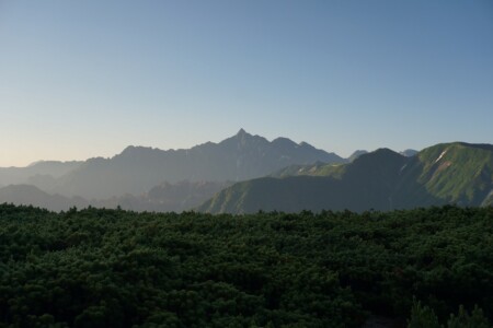 三俣山荘早朝の槍ヶ岳