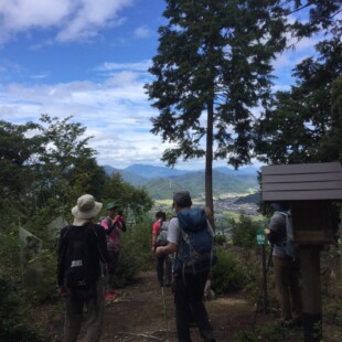 四尾山山頂(標高287m) 四尾山山頂(標高287m)