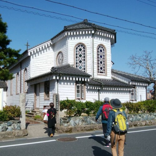 明治29年に設立され、フランス調ロマネスク様式の外観