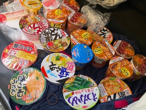 カップ麺各種!!じゃんけんで勝った人から好きなのをどうぞm(__)m