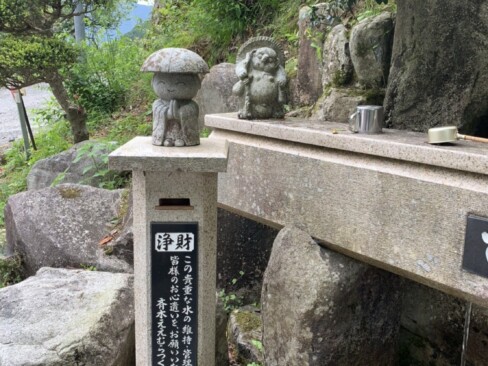 かわいいお地蔵様!(^^)!地域の方が整備されているようです。