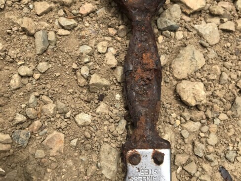 栓抜きも!!鉄の部分は錆び錆びだけど、ステンレス部分はピカ~