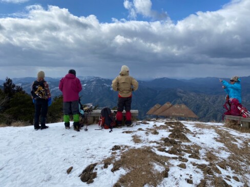 あの山はなんだ?蘇武岳もはっきりと見えていました。