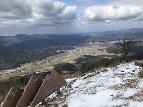 鳩ケ峰から与謝野町方面。何回見てもほっとする景色です。