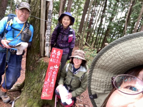 高嶽山頂に到着。標高416.2m。