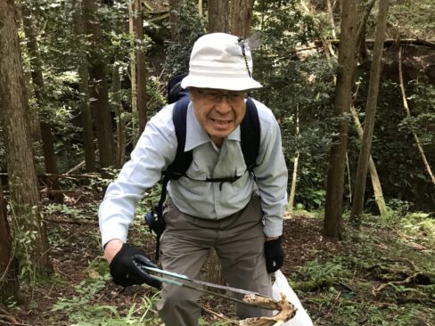 これは・・・鹿の骨ではないですか!!Kさん、えらいものを発見!!