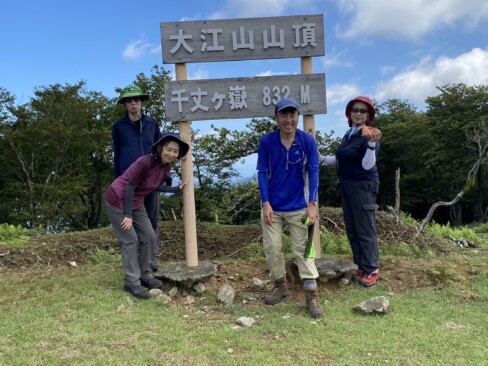 暑さにも負けず、千丈ケ岳嶽とうちゃこ(^O^)/