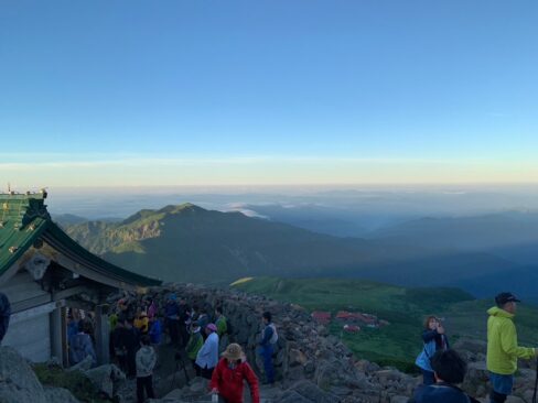 奥宮があります。