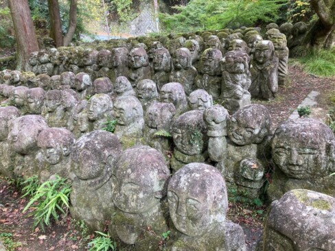 石像千二百羅漢。優しいお顔。