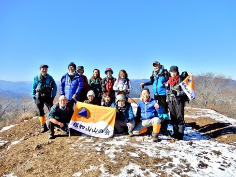 ちょっと風が冷たいけど・・笑顔でパチリ。