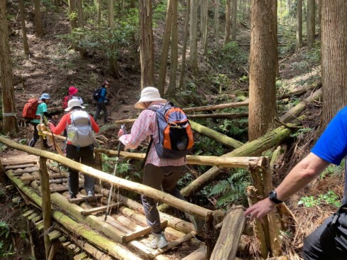 そして、また橋を渡ります。