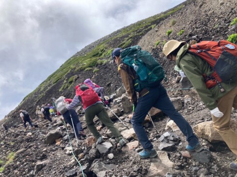 剣ケ峰目指して、頑張ろう(^_^)v