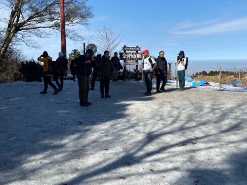 近畿で人気ナンバーワンのお山、金剛山山頂に到着。