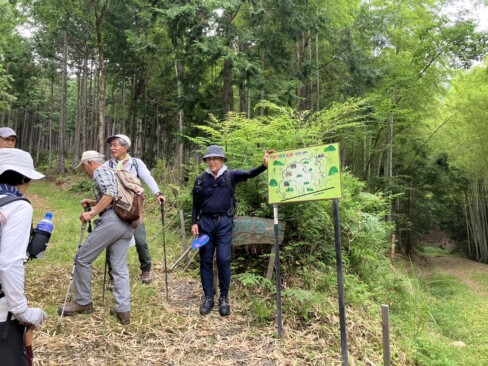 運動公園からほど近くにある登山口