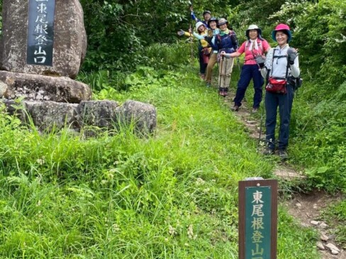 無事に、登山口に到着。ここからの舗装路歩きが、ちょっと辛い!!