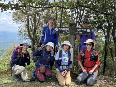 御嶽山頂で(*^^*)お疲れさまでした。