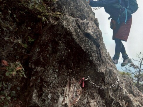中々の難所だけど、足場はしっかりとあります。
