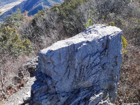丹波岩・・・登りたいやつ