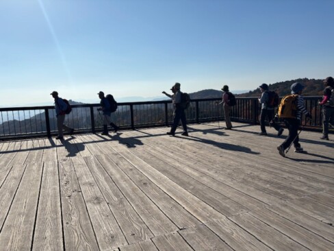 鬼ノ城周回コースのゴール「角楼」に到着。珍しい防御施設だそうな。