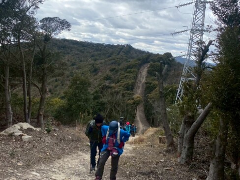 結構な下り・・・からの、上りです。