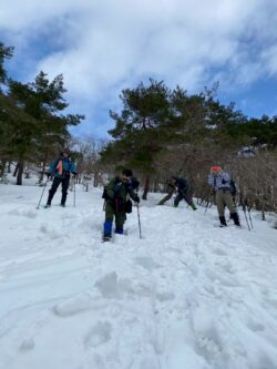 雪があるので、どこでも歩ける感じ?