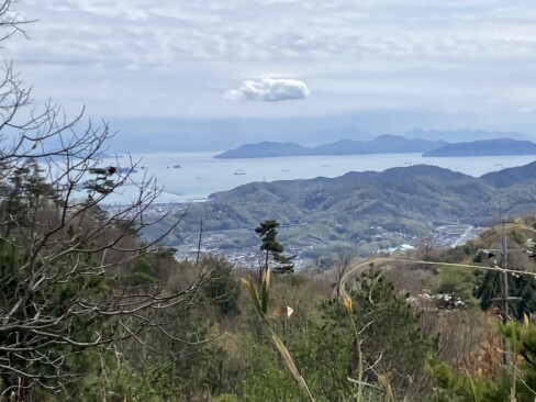 中腹の南展望所からの望む瀬戸内海
