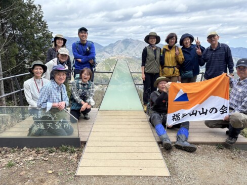 展望テラスで記念撮影。